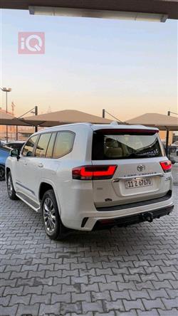 تويوتا لاندكروزر